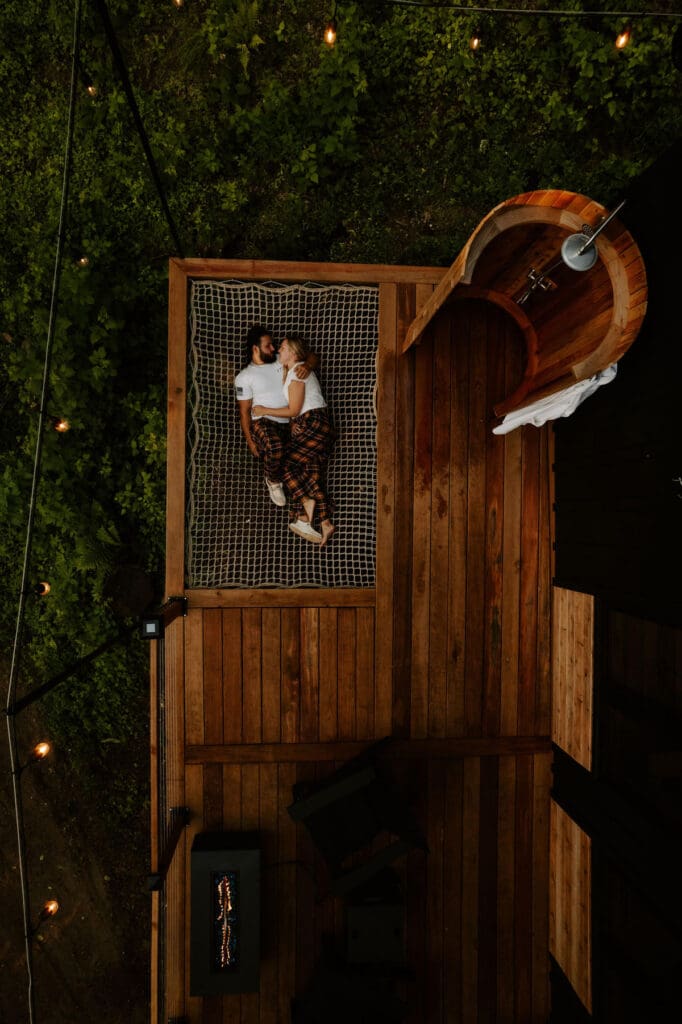 romantic-cabin-stay