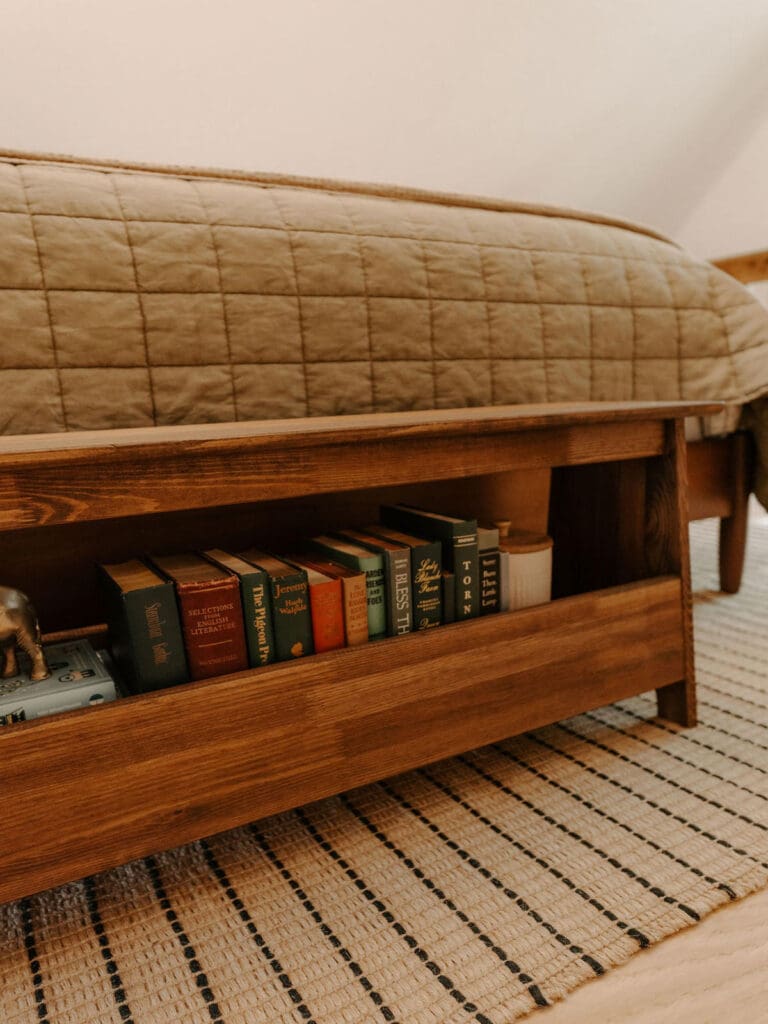 bookshelf-under-bed