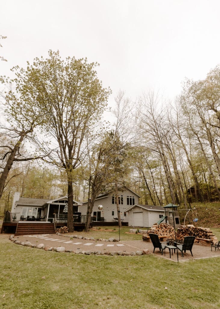 Cozy family-friendly cabin getaway surrounded by Wisconsin Northwoods scenery